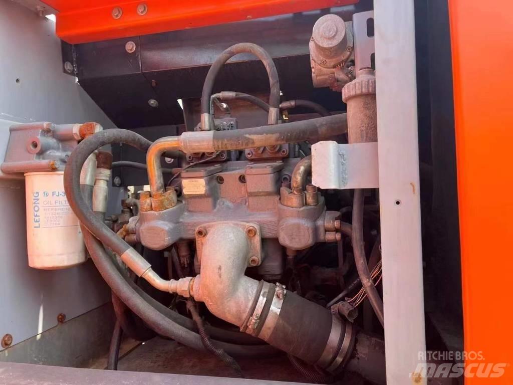 Hitachi zaxis240 Bagri goseničarji