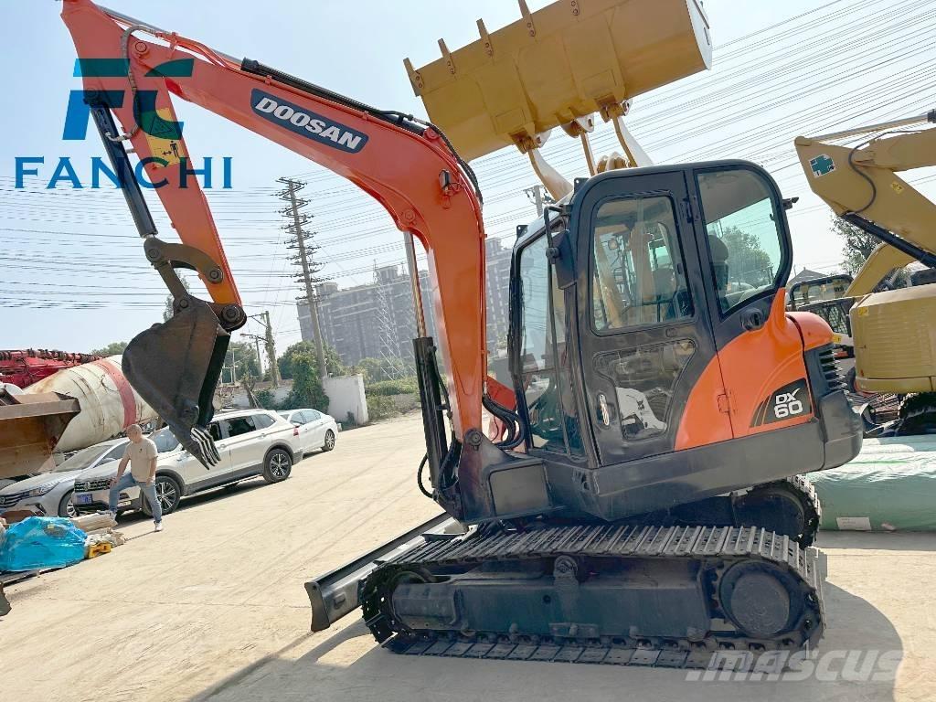 Doosan DX 60-9 C Bagri goseničarji