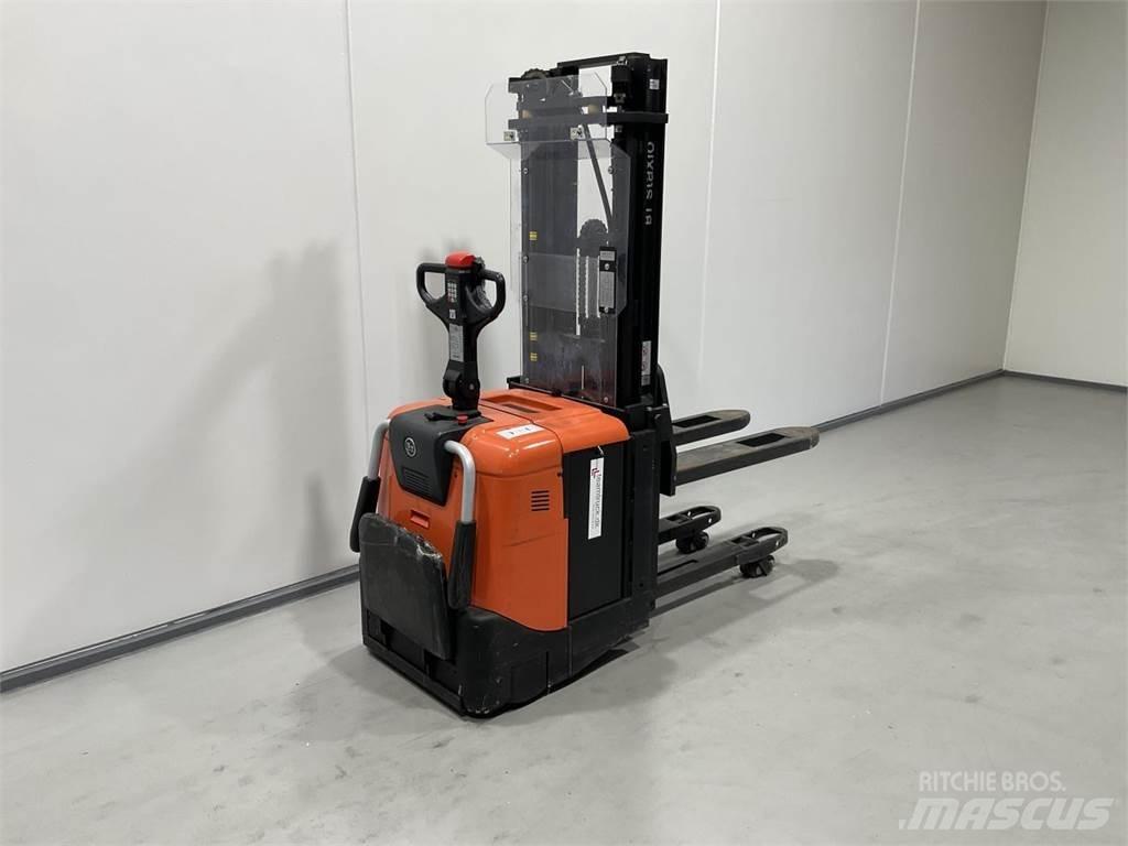 BT SPE125L Samopogonski ročni viličarji