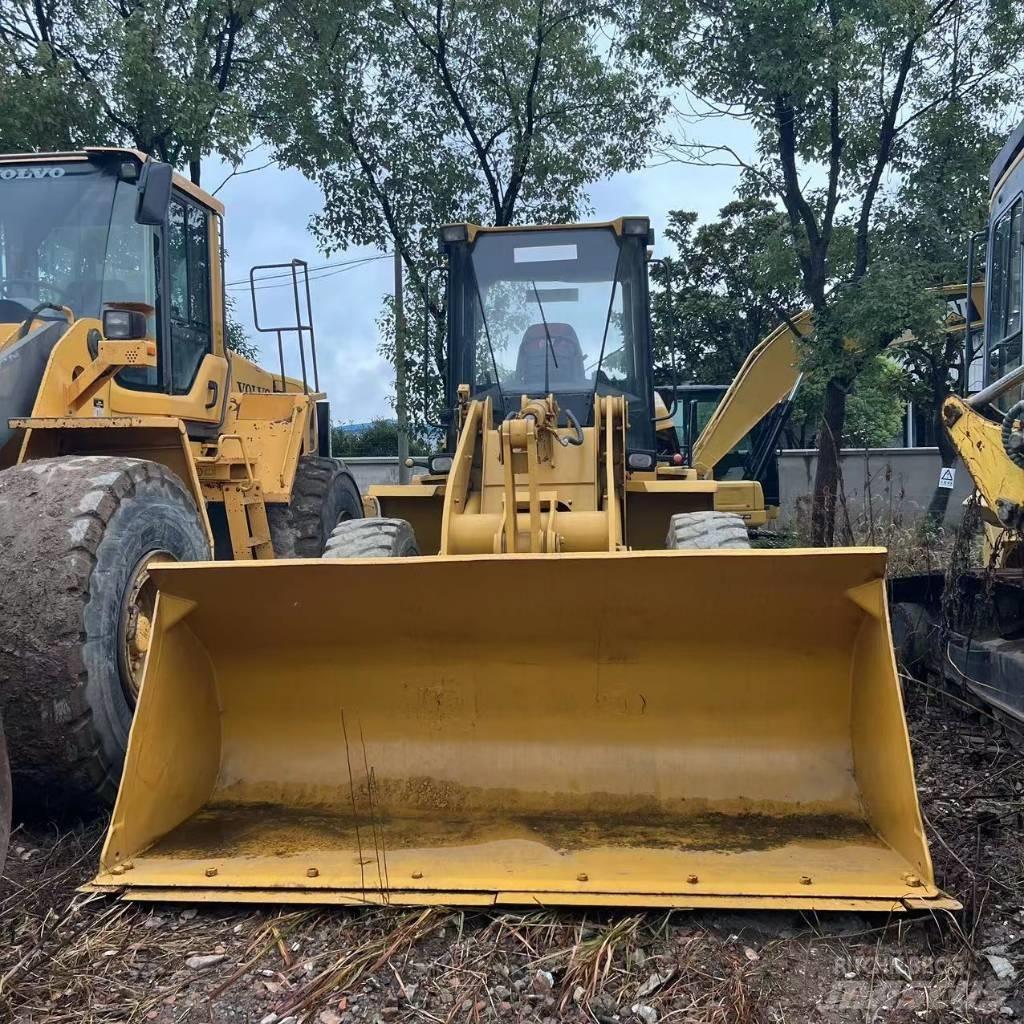CAT 914 G Kolesni nakladalci