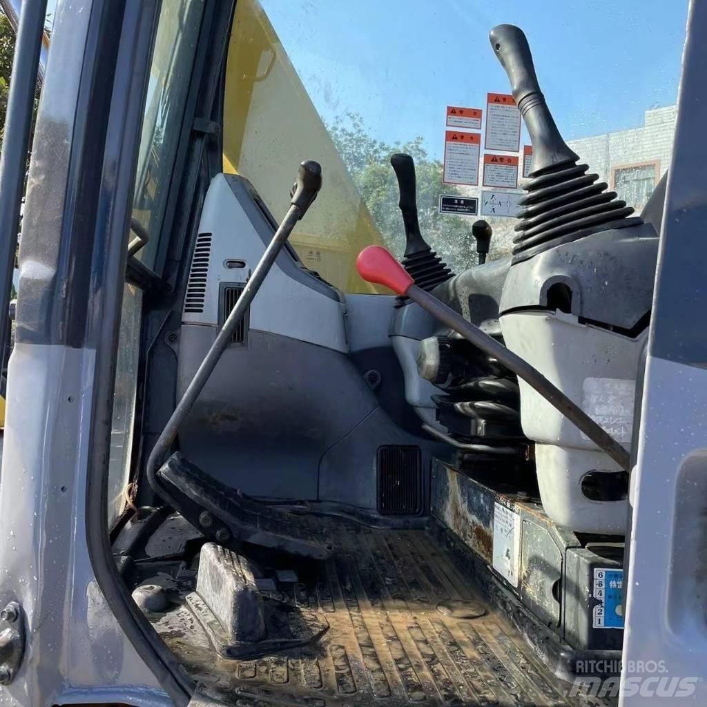 Komatsu PC78US-6 Bagri goseničarji