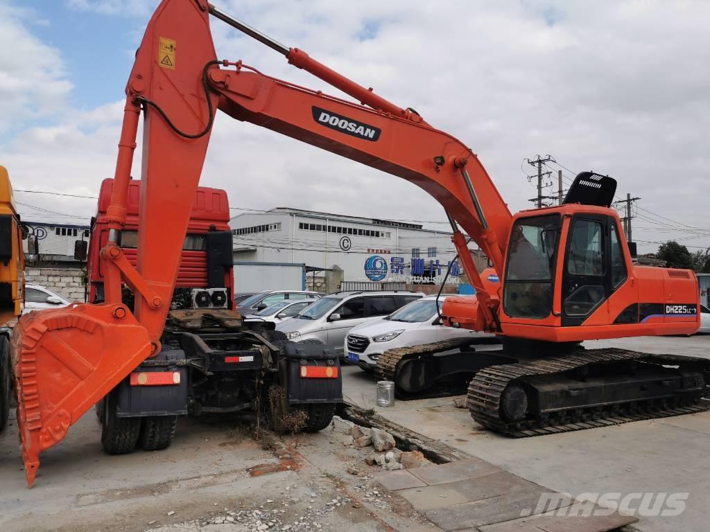 Doosan DH225LC-7 Bagri goseničarji