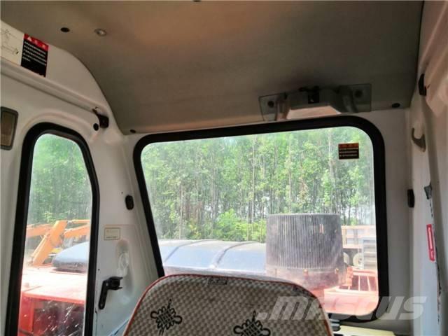 Doosan DH225LC-7 Bagri goseničarji