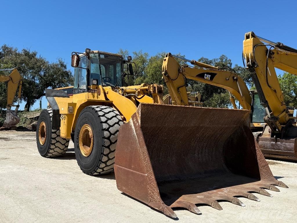CAT 970 F Kolesni nakladalci