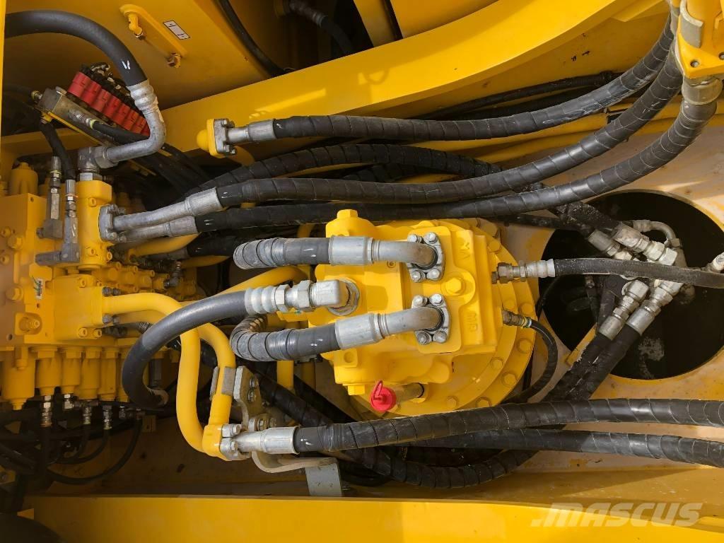 Komatsu 350 Bagri goseničarji