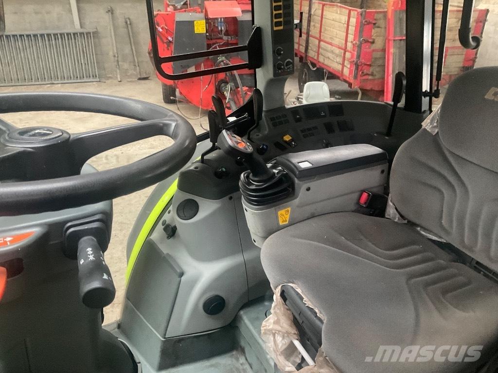 CLAAS Arion 440 CIS Traktorji