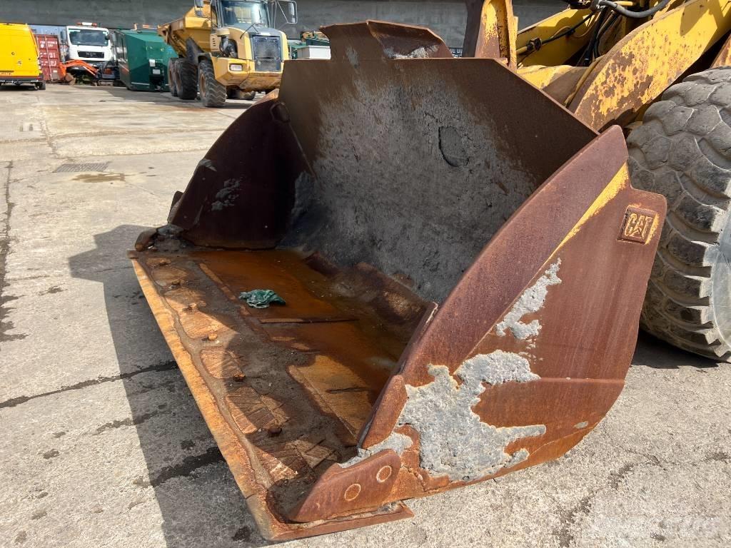 CAT 966 H Kolesni nakladalci