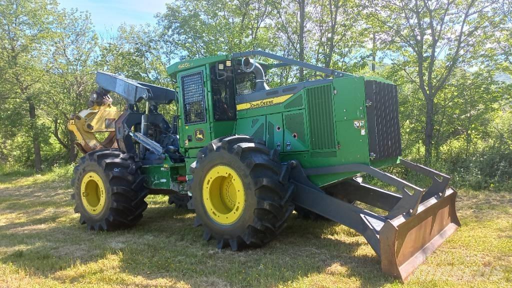 John Deere 648 L-II Skiderji