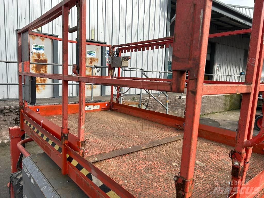 SkyJack SJ 6826 RT Škarjaste dvižne ploščadi