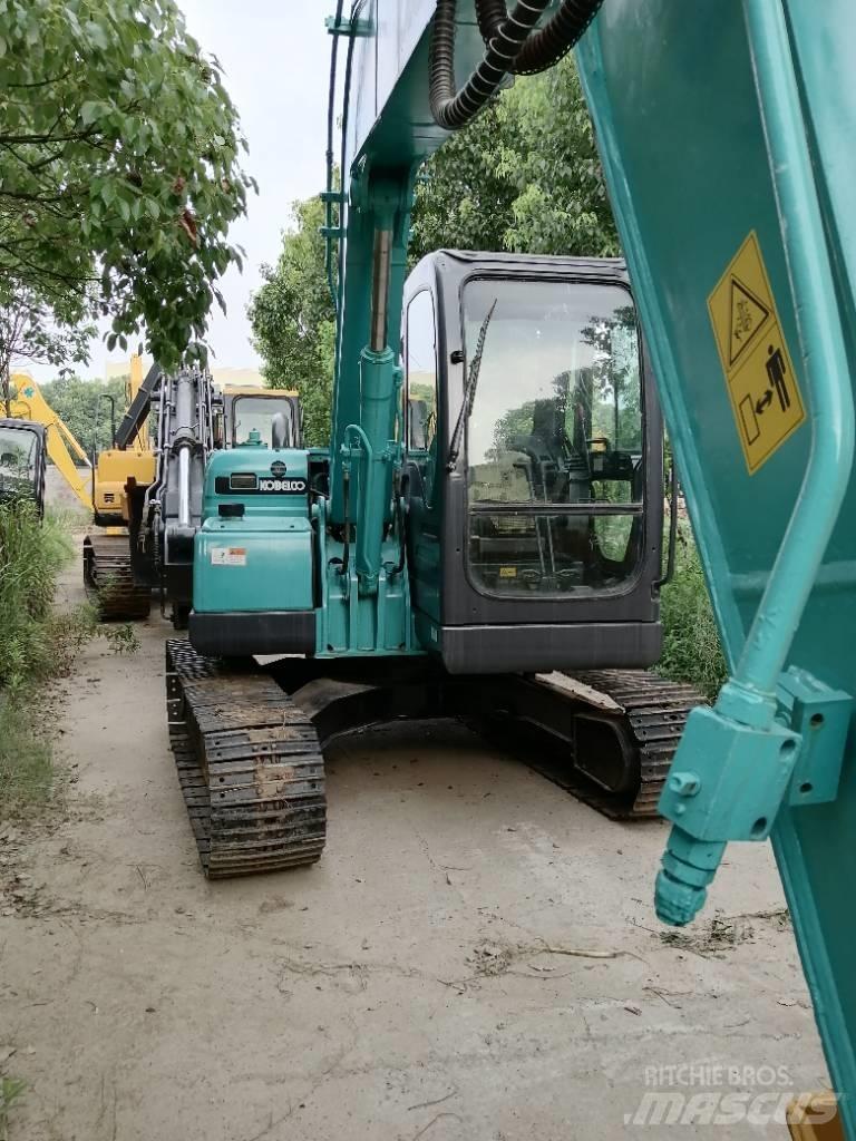 Kobelco SK 75 Bagri goseničarji