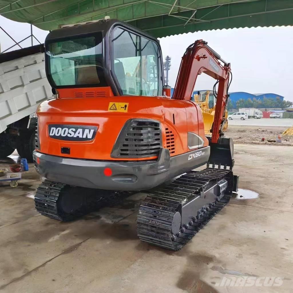 Doosan DX 60 Mini bagri <7t