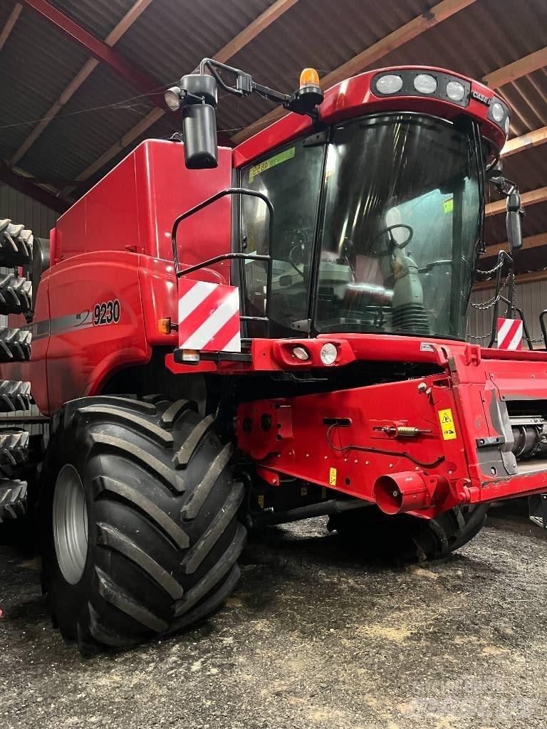 Case IH 9230 Kombajni