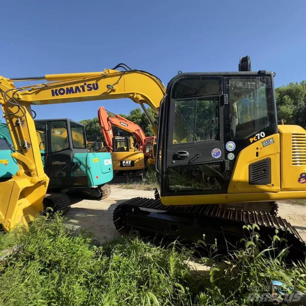 Komatsu PC 70 Bagri goseničarji