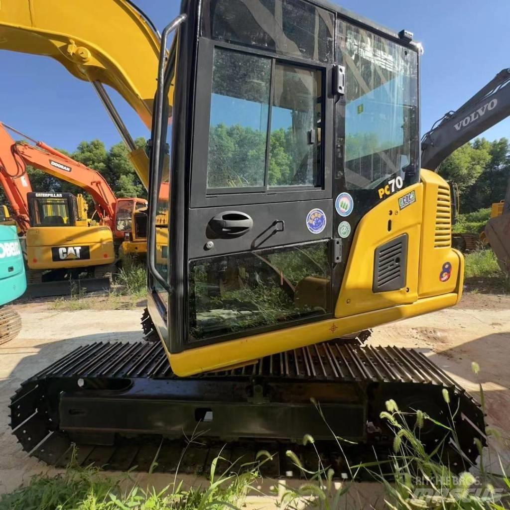 Komatsu PC 70 Bagri goseničarji