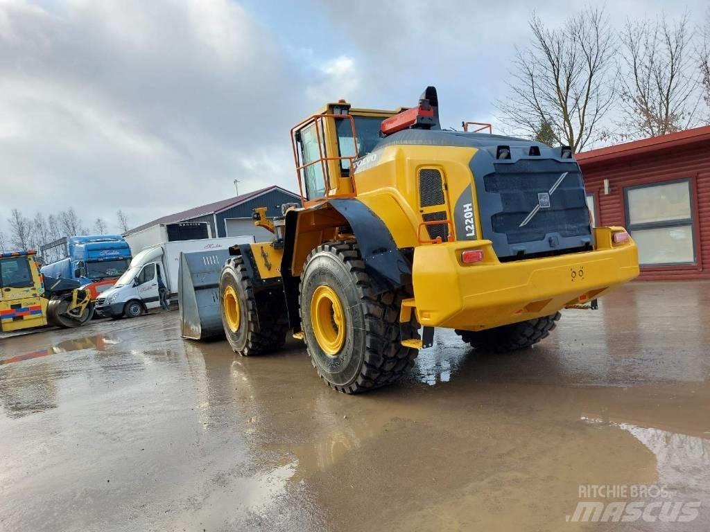 Volvo L 220 H Kolesni nakladalci
