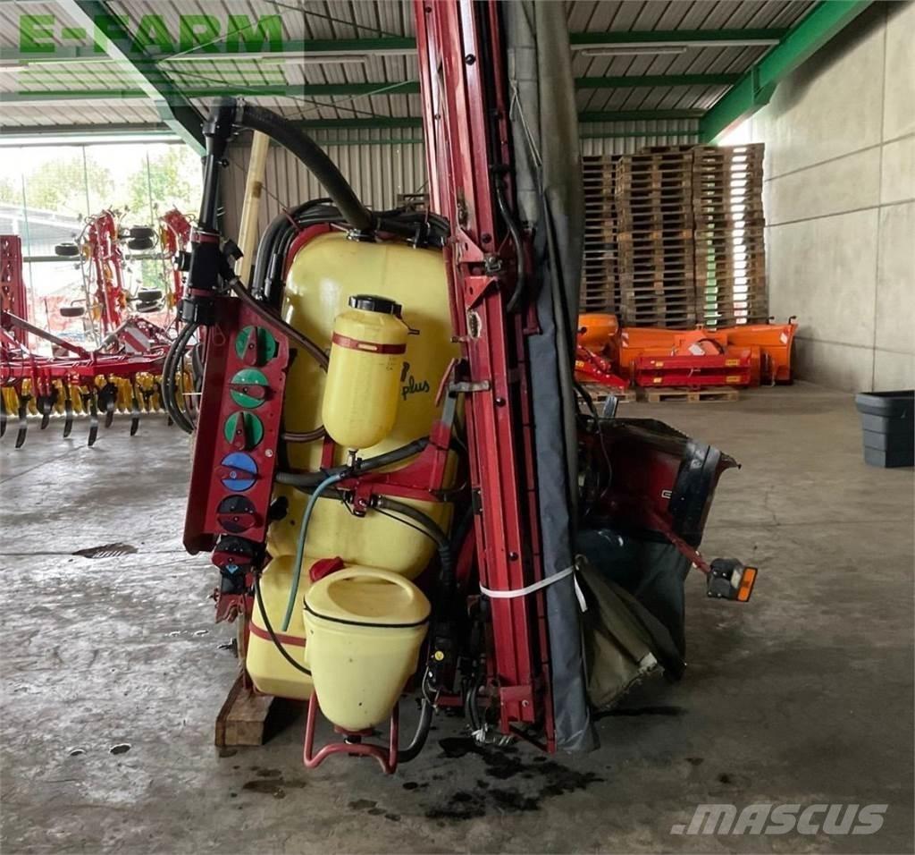 Hardi Master 1200 Vlečne škropilnice