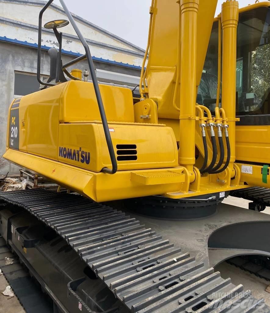 Komatsu PC210LC-8M0 Bagri goseničarji