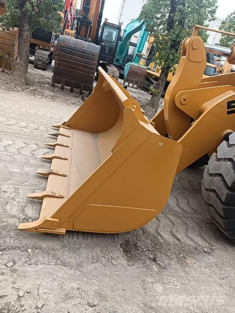 SDLG LG 956 L Kolesni nakladalci