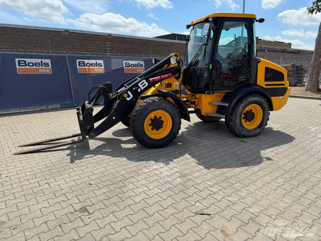 JCB 409 Kolesni nakladalci