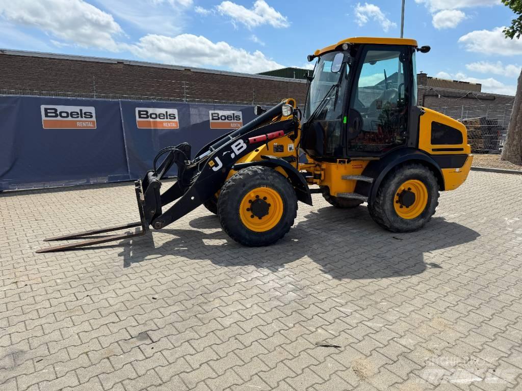 JCB 409 Kolesni nakladalci