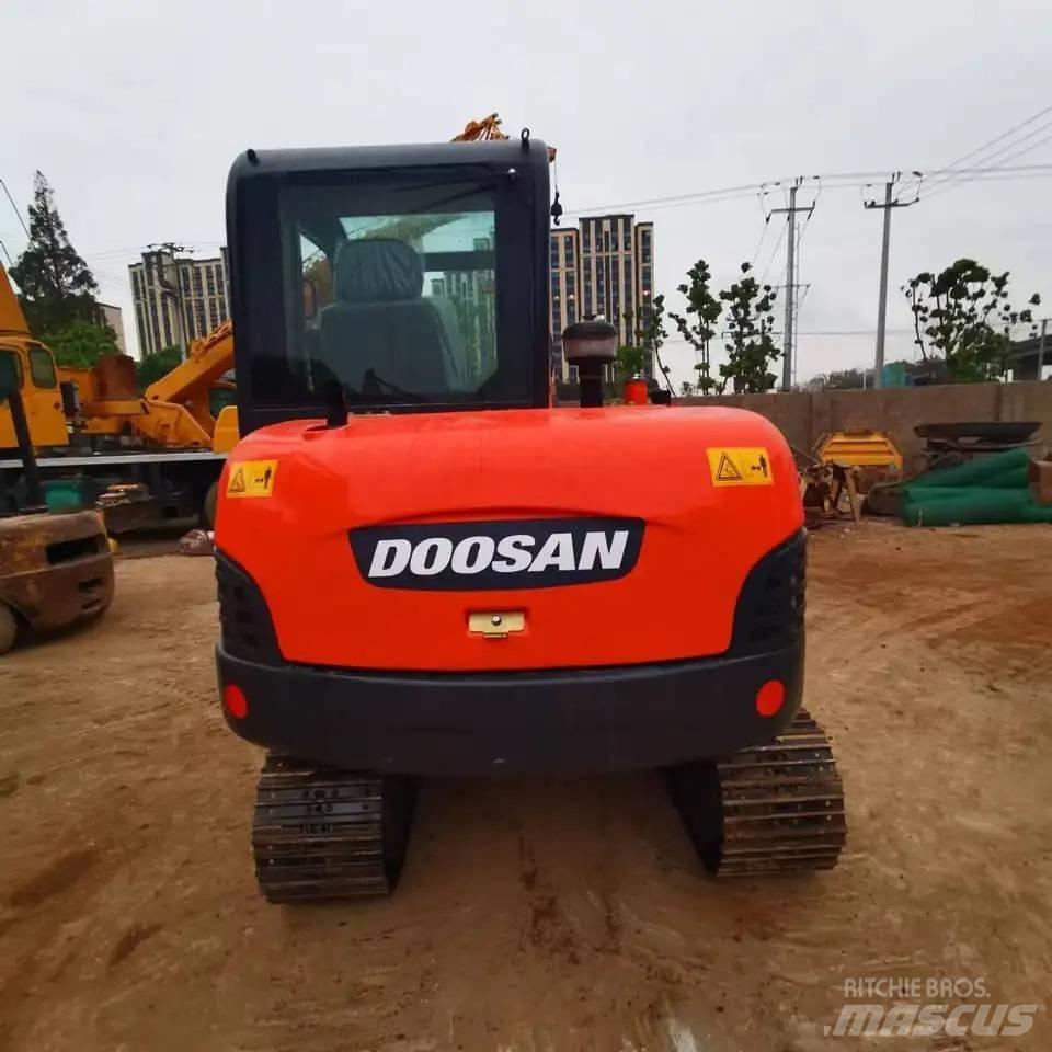 Doosan DH60-7 Bagri goseničarji