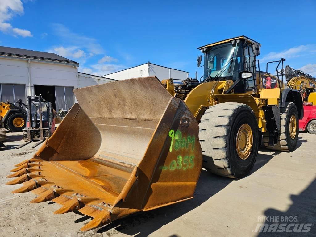 CAT 980M Kolesni nakladalci