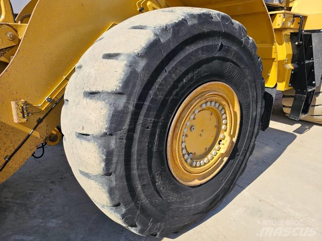 CAT 980M Kolesni nakladalci