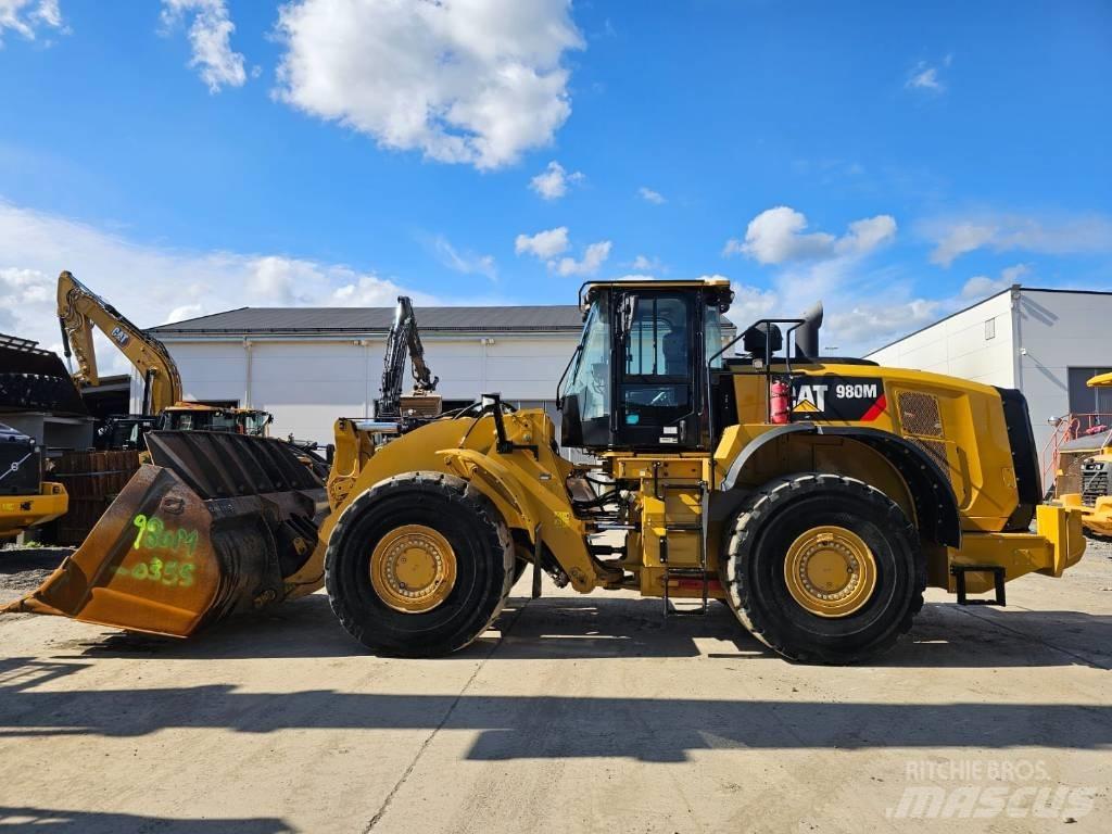 CAT 980M Kolesni nakladalci