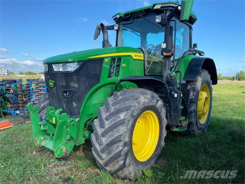 John Deere 7R 330 Traktorji