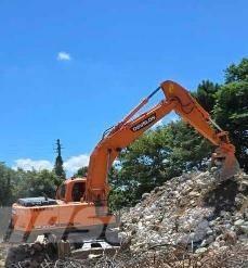 Doosan DX210WA Bagri na kolesih