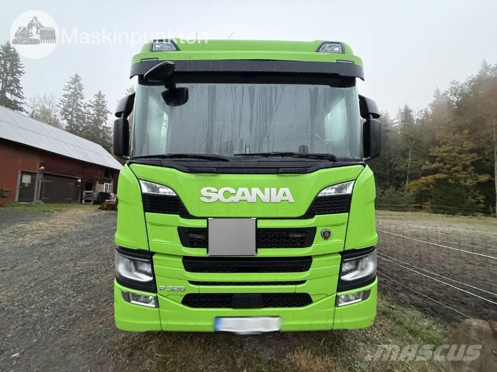 Scania P 320 Tovornjaki zabojniki