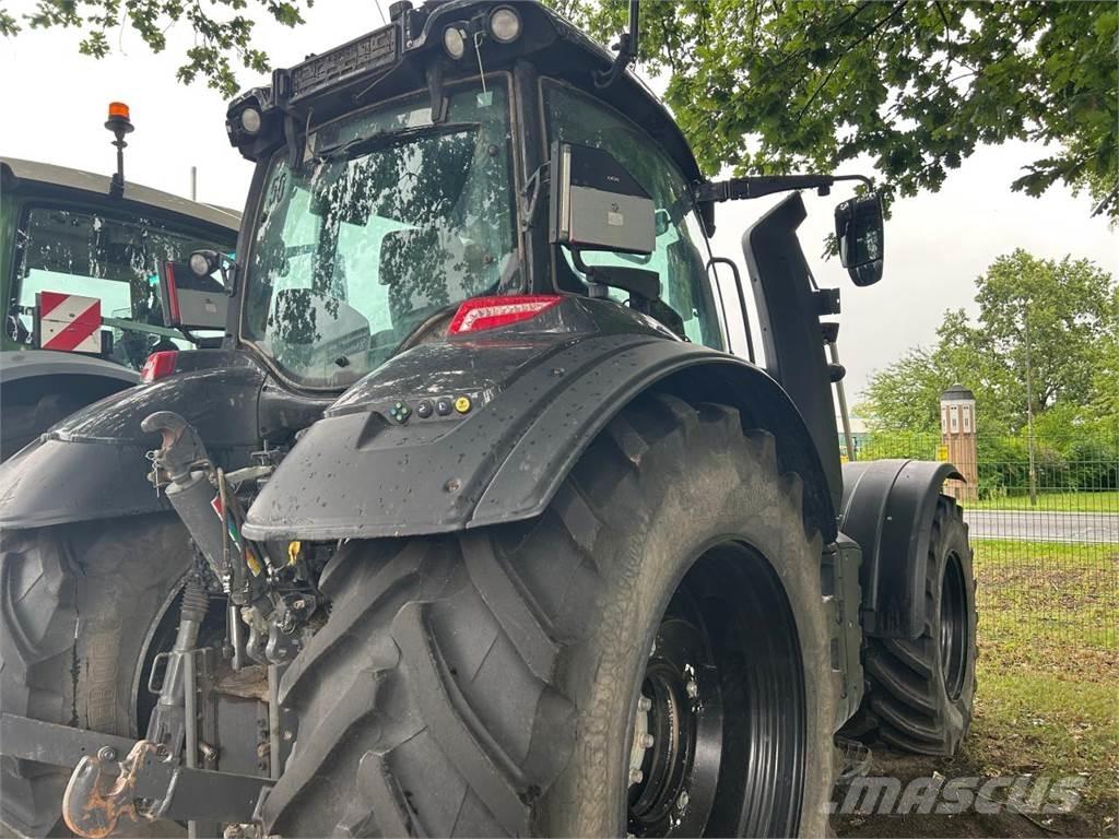Valtra T 235 D Traktorji