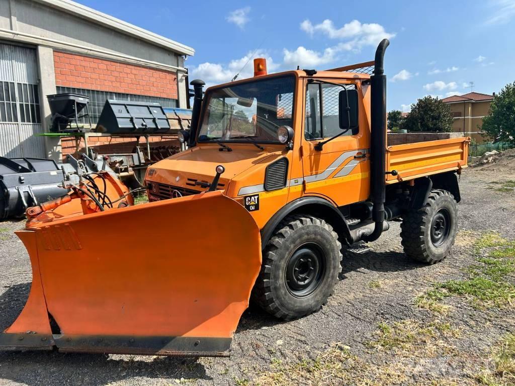 Mercedes-Benz unimog Tovornjaki zabojniki