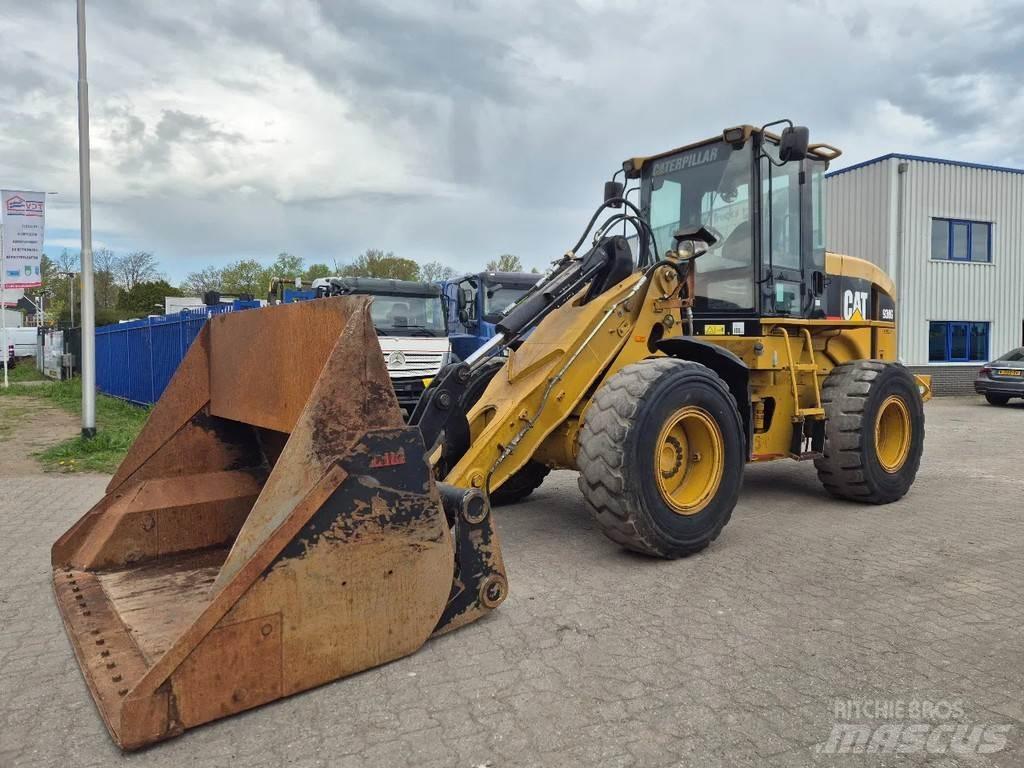 CAT 930G Kolesni nakladalci