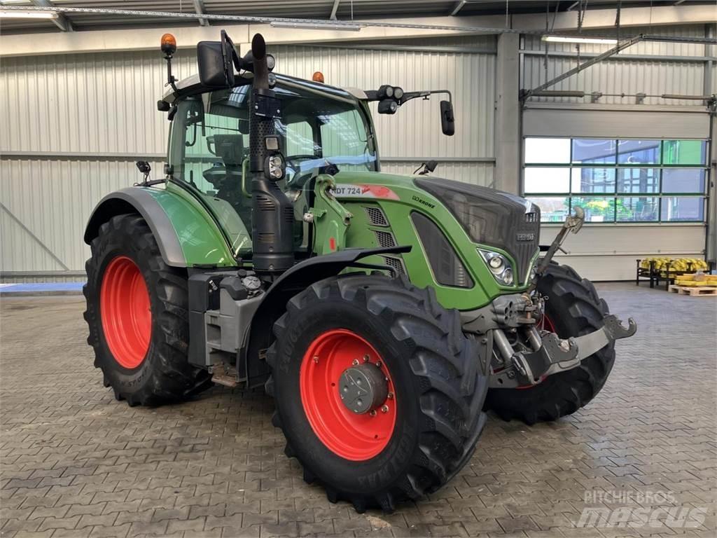Fendt 716 Vario Traktorji