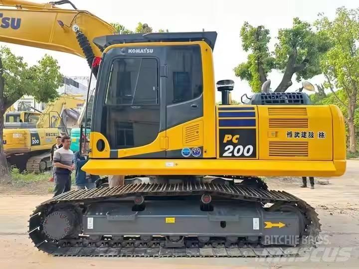 Komatsu PC200 Bagri goseničarji