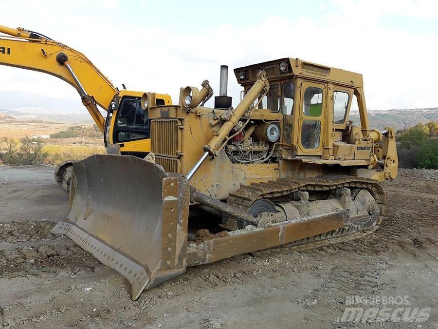 Komatsu D 155 A-1 Buldožerji goseničarji