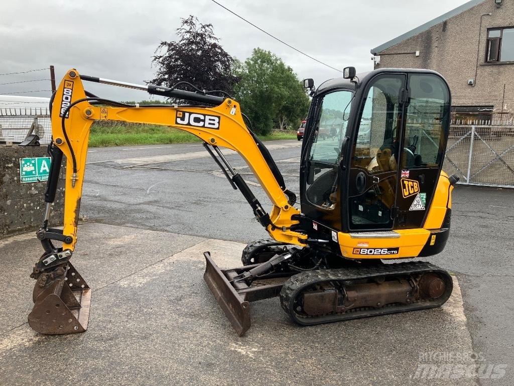 JCB 8026 CTS Mini bagri <7t