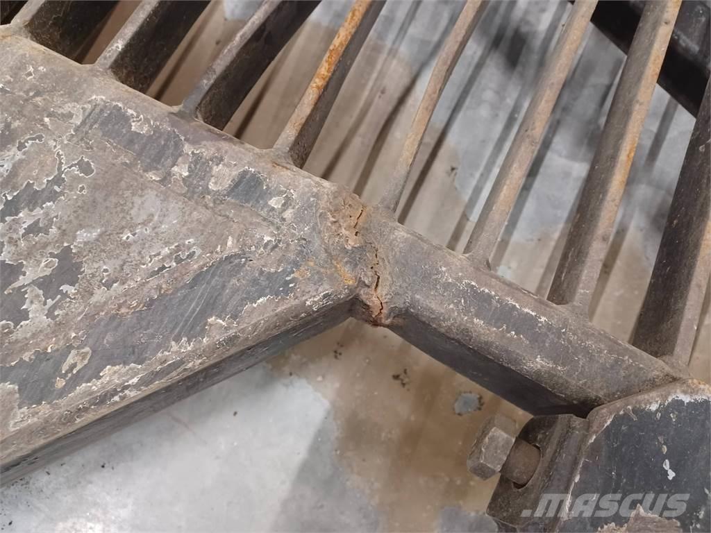 Komatsu 890.3 Druge komponente