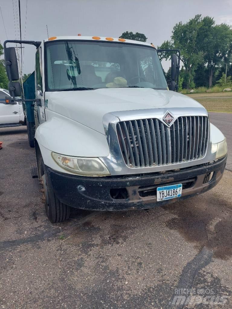 International 4200 Kiper tovornjaki
