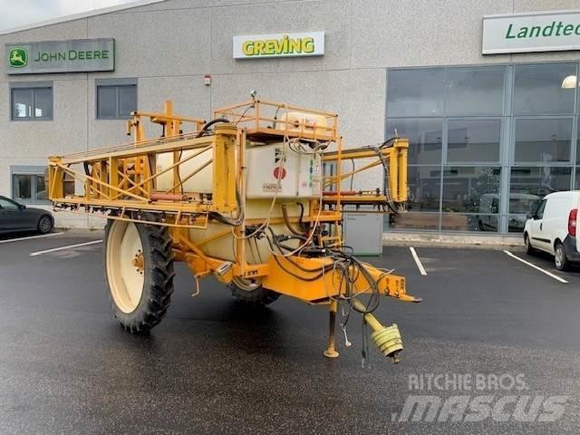 Dubex ANH 700N Vlečne škropilnice