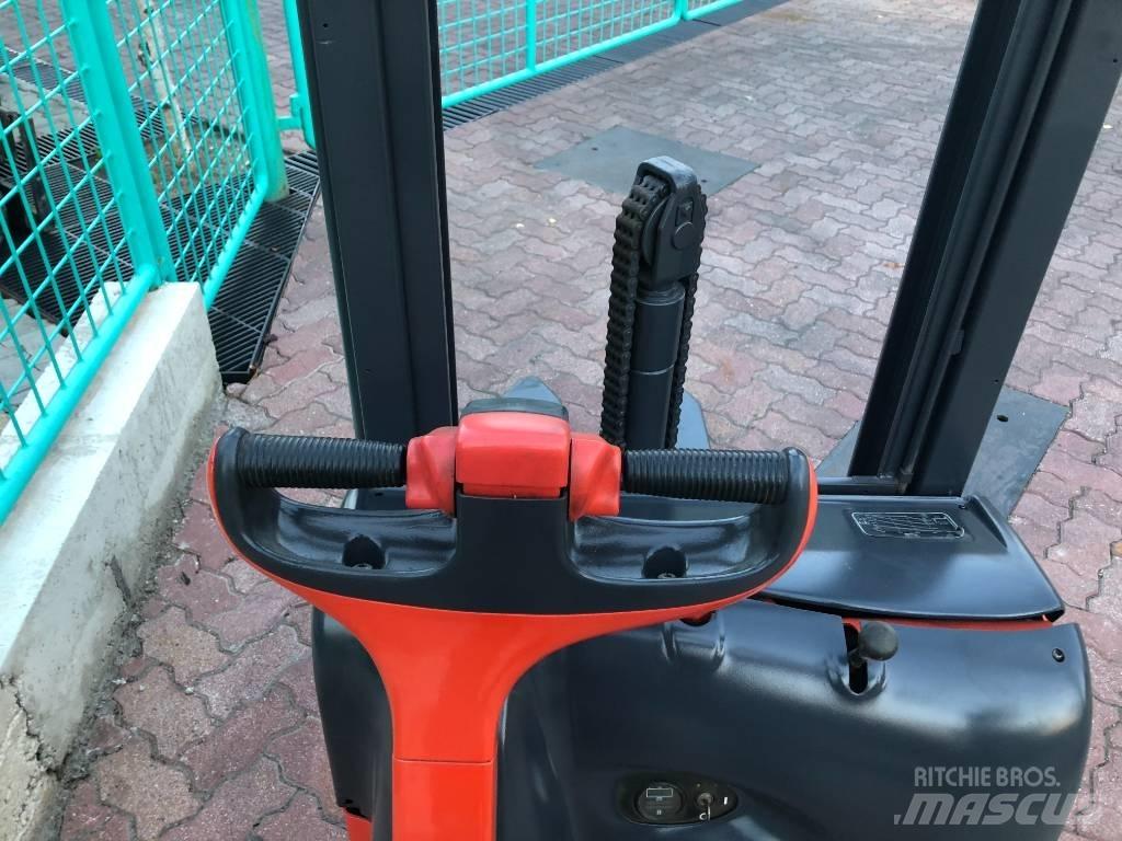 Linde L 12 V-3108 Ročni električni viličar