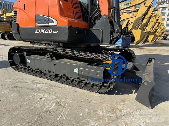 Doosan DX 60 Mini bagri <7t