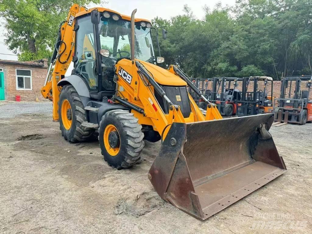 JCB 3 CX Bagri na kolesih