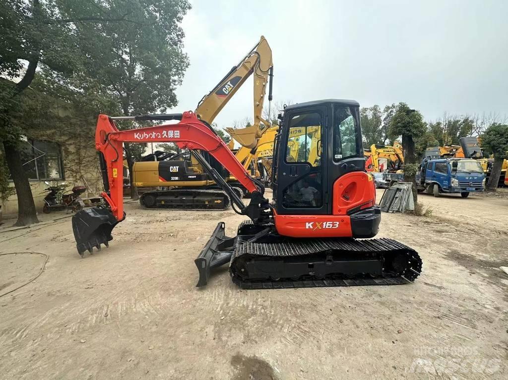 Kubota 163 Bagri goseničarji