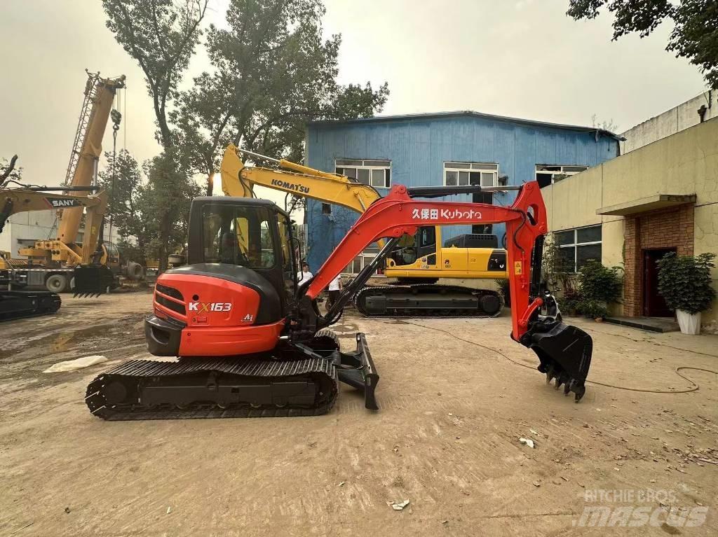 Kubota 163 Bagri goseničarji