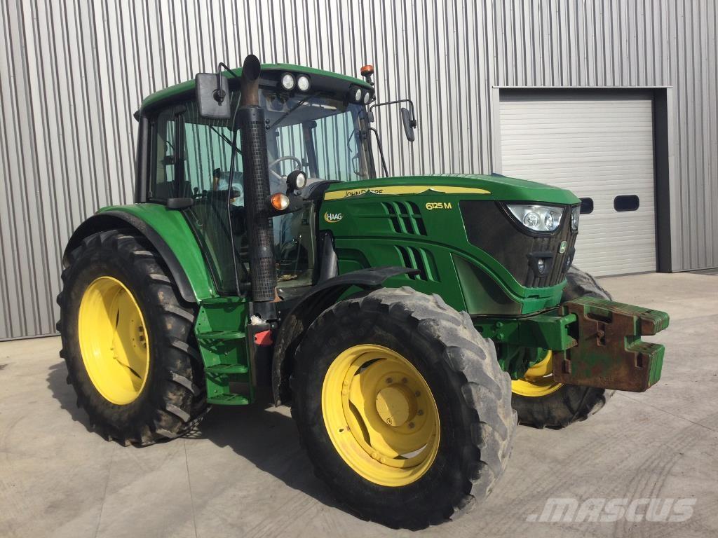 John Deere 6125M Traktorji