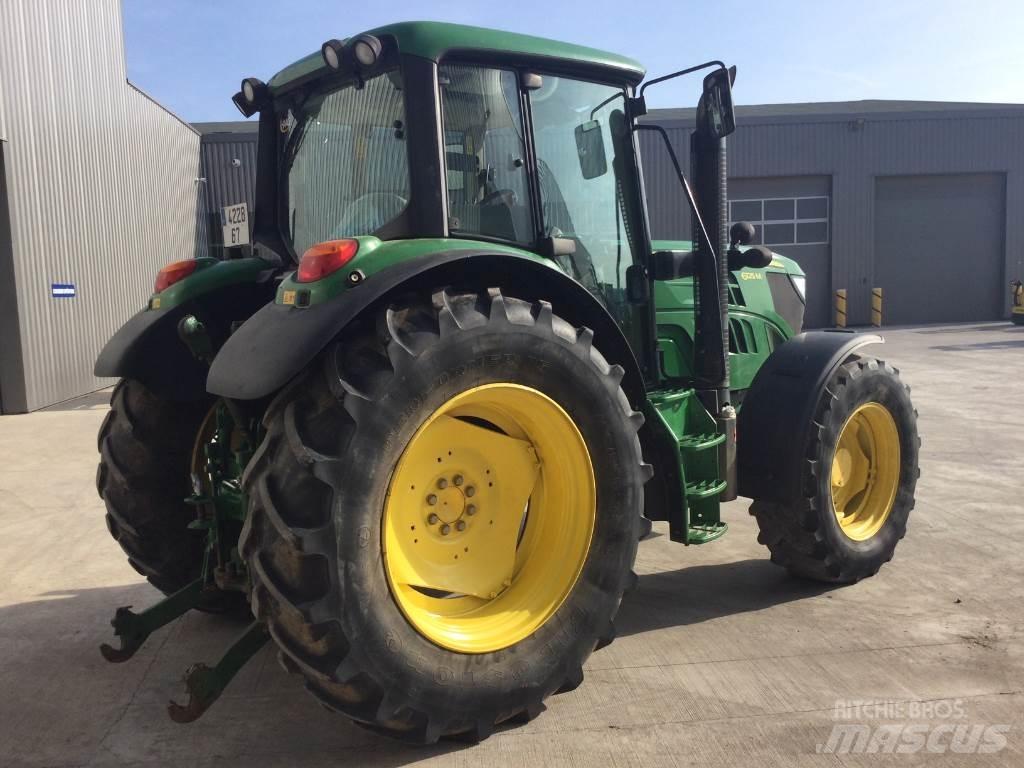 John Deere 6125M Traktorji
