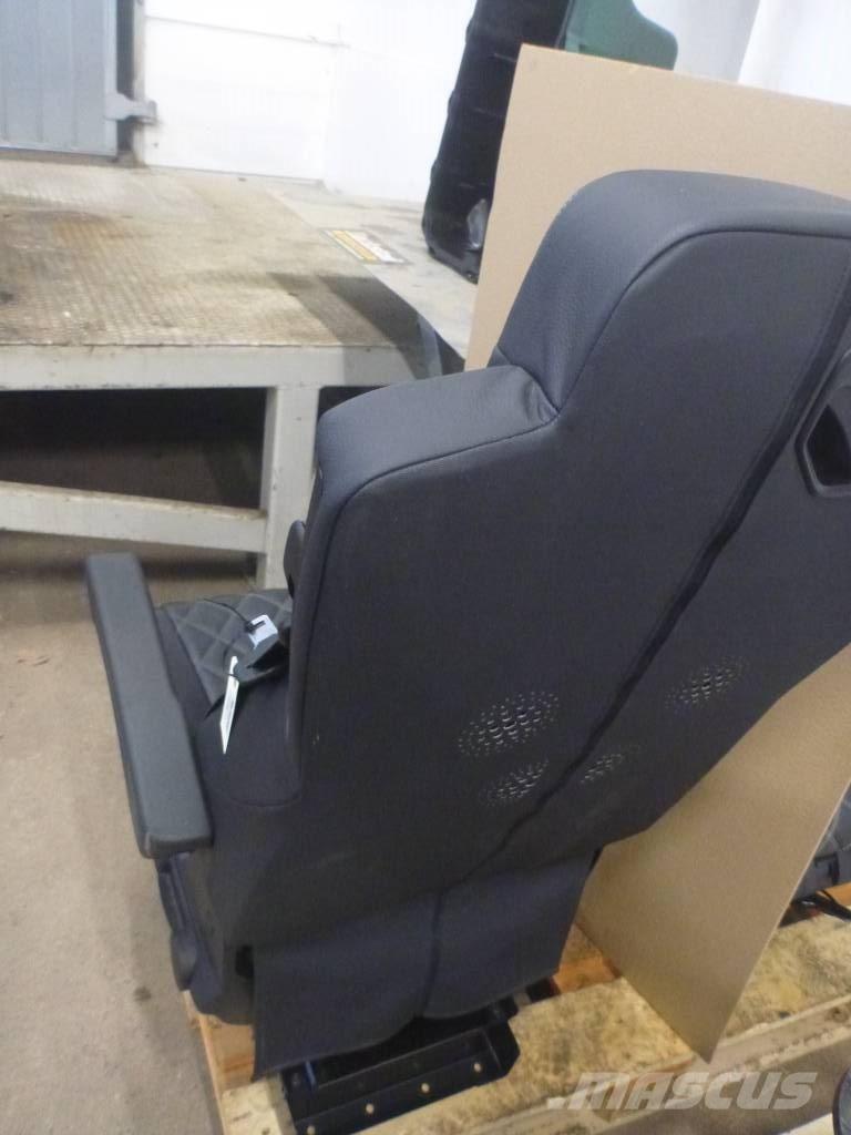 Mercedes-Benz Actros Kabine in notranjost