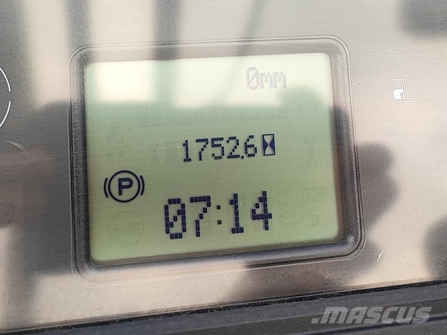 Linde R12B-01 Viličarji s pomičnim teleskopom